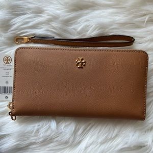 Tory Burch wallet